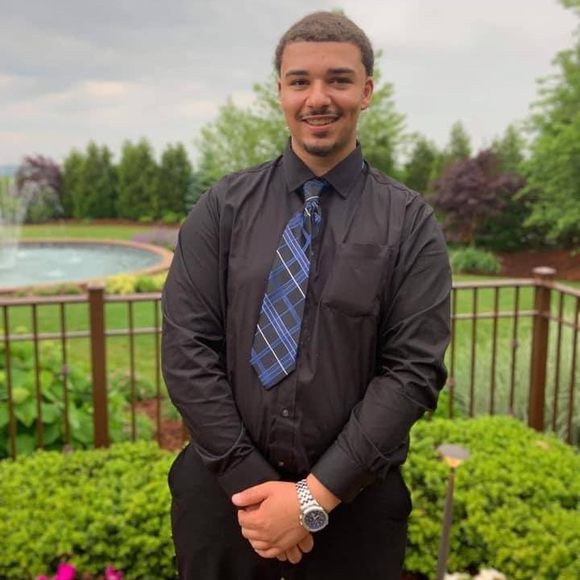 Meet your Posher, Alex - Picture 1 of 1